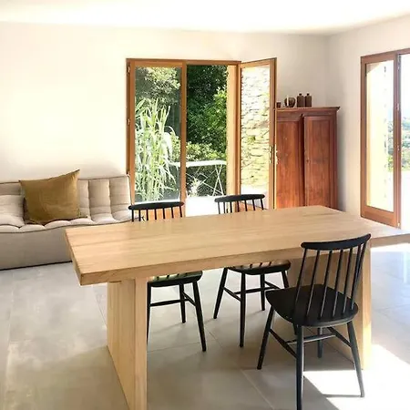 Maison Paraso Hébergement de vacances *